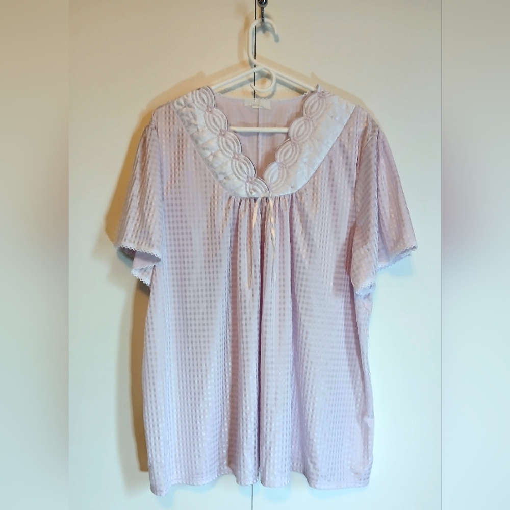 Vintage 70s Lavender Nightshirt Quilted Embroidered Collar & Lace Trim Lg-XL